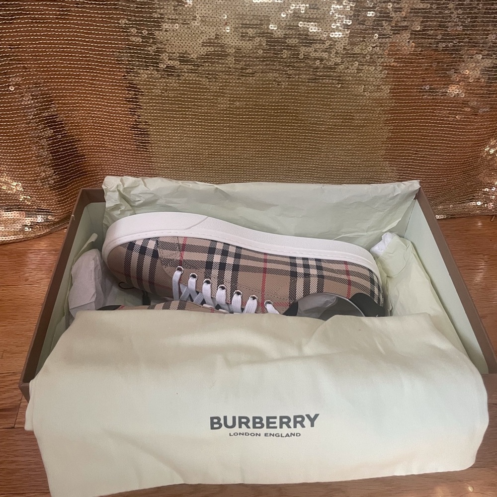 Burberry Rangleton Sneakers
